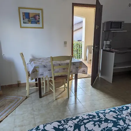 Chez Lolene Joli Aux Pieds Des Montagnes Apartment